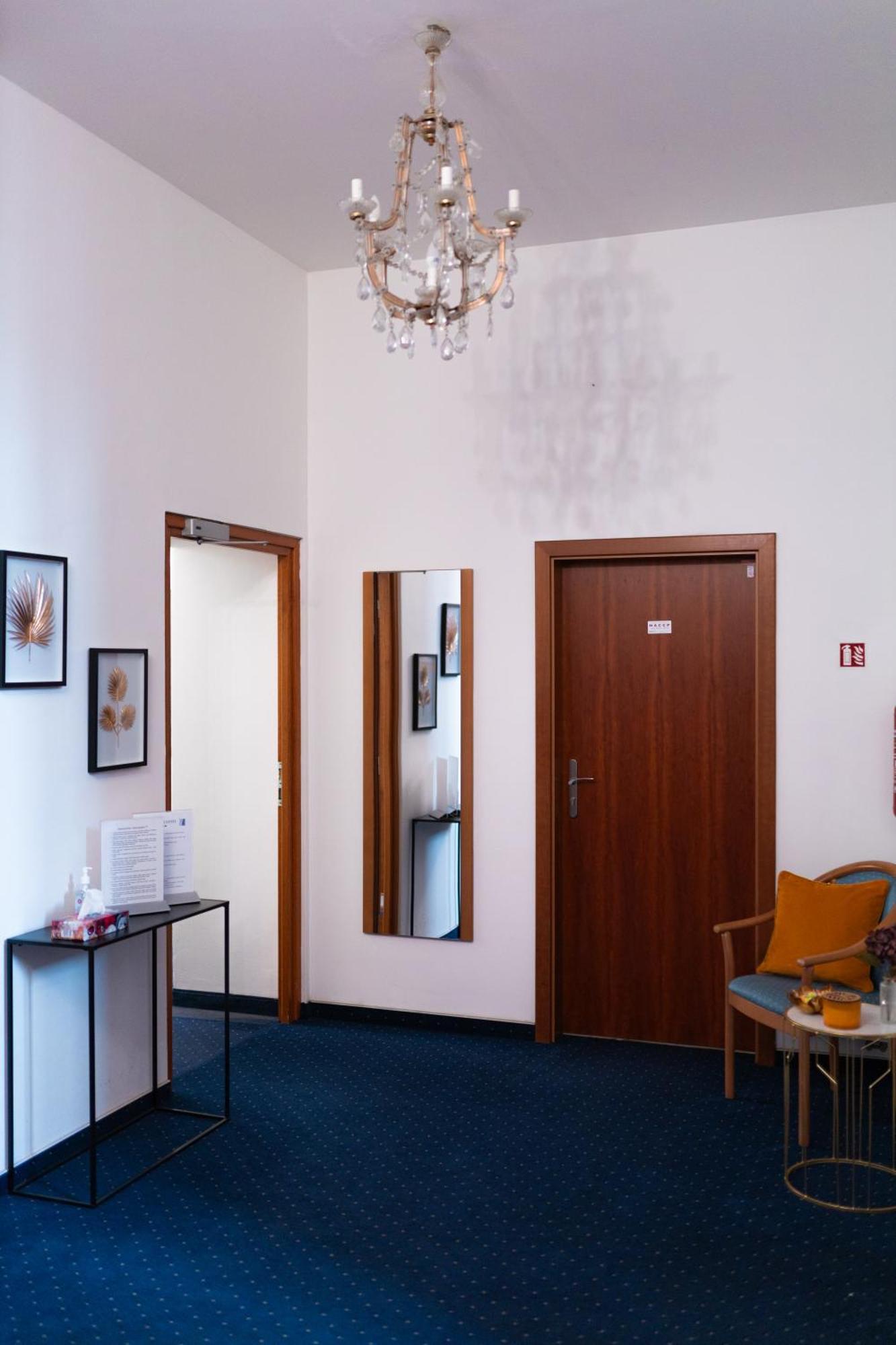Hotel Apollon Litoměřice Bagian luar foto